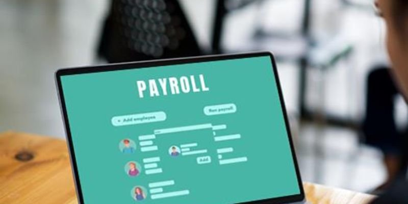 Payroll Software for Simplifying Employee Leave and Time-Off Tracking